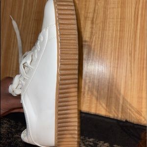 Never worn US 10 UK8